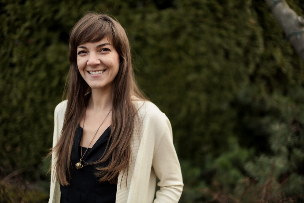 Dr. Michaela Watts, naturopathic doctor in Kona specializing in natural and personalized care